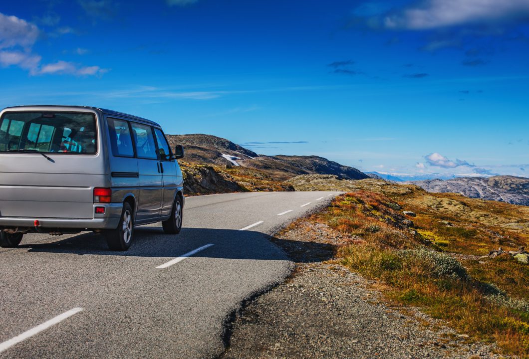 Reisen im bequemen Minivan